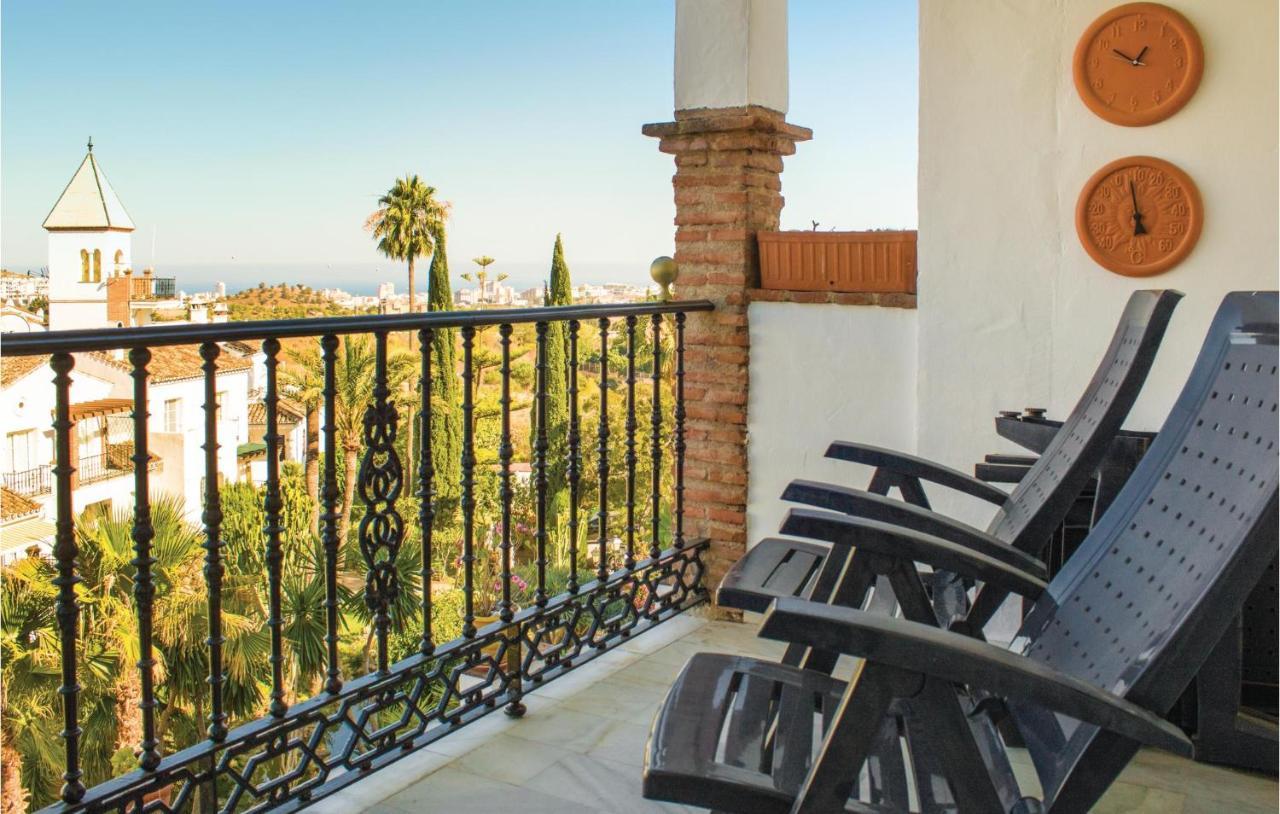 Stunning Apartment In Mijas With Kitchen Bagian luar foto