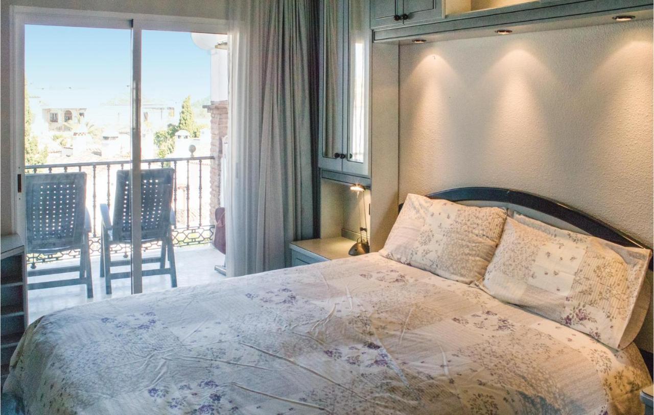 Stunning Apartment In Mijas With Kitchen Bagian luar foto